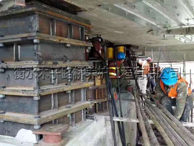 鶴崗--鶴大高速--橋梁整體增高